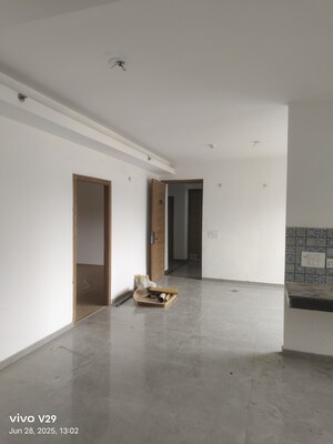 Room in 3 BHK Apartment at Tulip Yellow, Sector 69 – for Sale