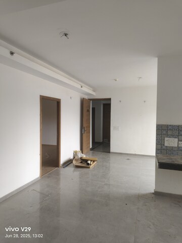 Room in 3 BHK Apartment at Tulip Yellow, Sector 69 – for Sale