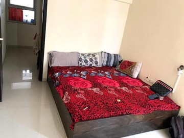 Room in 2 BHK Apartment at Viman Nagar – for Rent
