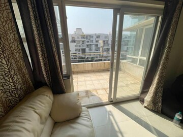 Living Room in 2 BHK Apartment at Viman Nagar – for Rent