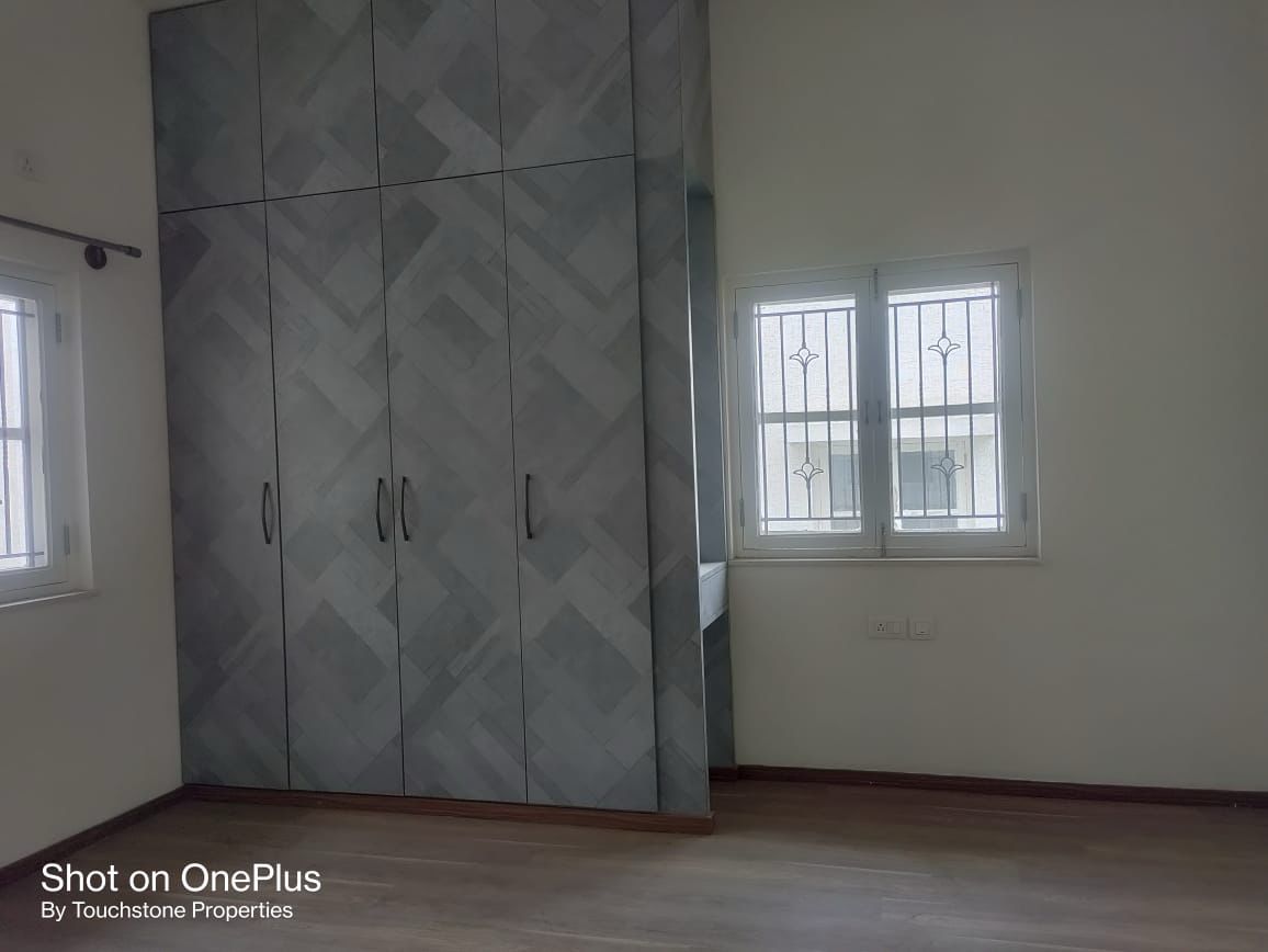 4 BHK Villa For Sale in Prestige Augusta Golf Village