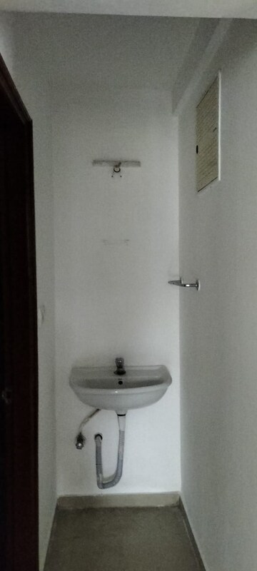 Bathroom in 2 BHK Apartment at Malkani Buena Vista, Viman Nagar – for Rent