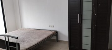 Room in 2 BHK Apartment at Malkani Buena Vista, Viman Nagar – for Rent