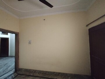 Room in 3.5 BHK Apartment at Sanchar Residency, Raj Nagar Extension – for Sale