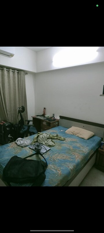 2 BHK Apartment For Rent in Lodha Amara, Kolshet Road