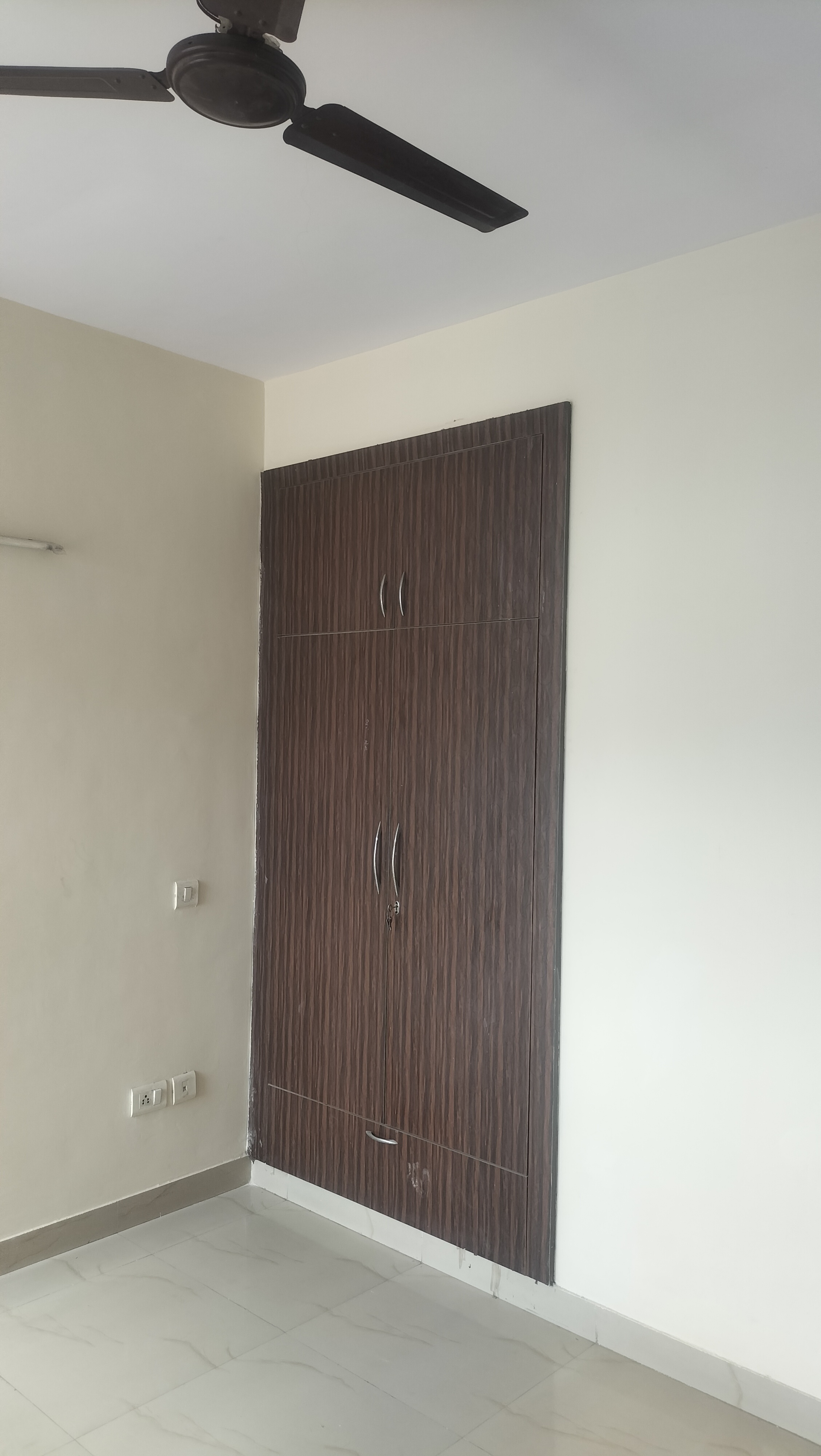 2.5 BHK + Study Room Apartment For Rent in SRS Royal Hills
