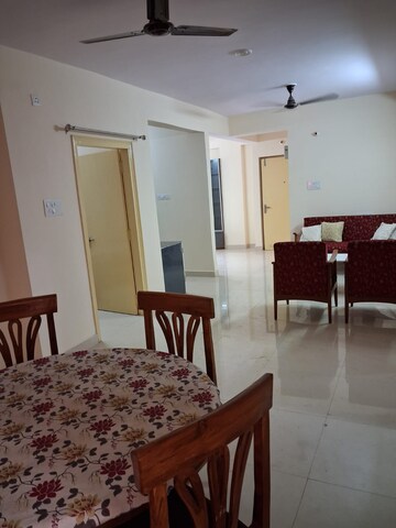 Bedroom in 2 BHK Apartment at Morabadi – for Rent