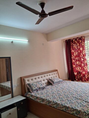 Bedroom in 2 BHK Apartment at Morabadi – for Rent