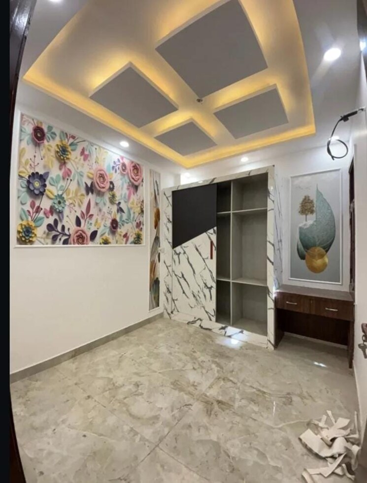 Room, sector 33 3.5 Bedroom 1350 Sq.Ft. Builder Floor In Sector 33 Faridabad 8903538