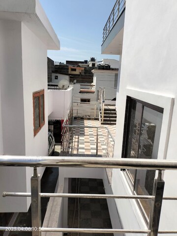 Kitchen in 2 BHK Independent House at Gomti Nagar – for Rent