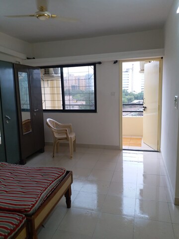 Room in 2 BHK Apartment at Sakore Nagar CHS, Viman Nagar – for Rent