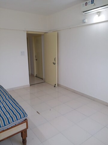 Room in 2 BHK Apartment at Sakore Nagar CHS, Viman Nagar – for Rent
