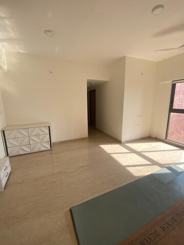 Room in 2 BHK Apartment at Lodha Vista, Lower Parel – for Rent