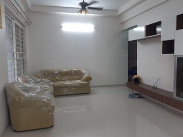 Living Room in 5 BHK Apartment at Vascon Marigold, Kalyani Nagar – for Sale