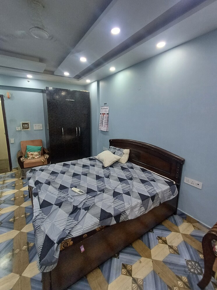 undefined, dlf-midtown-plaza Studio 350 Sq.Ft. Apartment In Moti Nagar Delhi 8903626