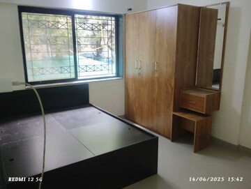Bedroom in 1 BHK Apartment at Ghorpadi – for Rent