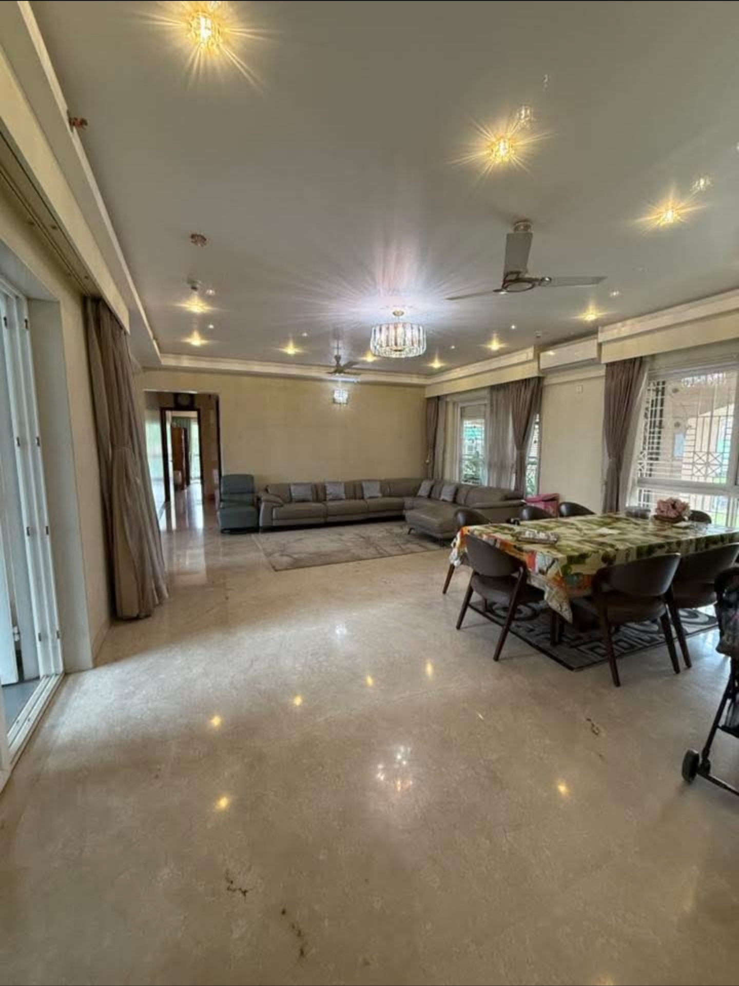 3.5 BHK 3000 Sq.Ft. Apartment in K Raheja Vistas Premiere