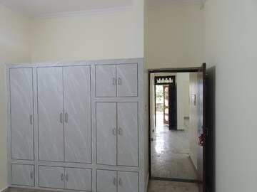 Room in 2 BHK Independent House at Gomti Nagar – for Rent