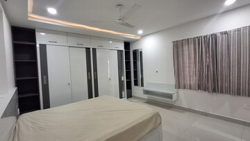 Room in 3 BHK Apartment at Jayabheri The Nirvana, Gopanpally – for Rent