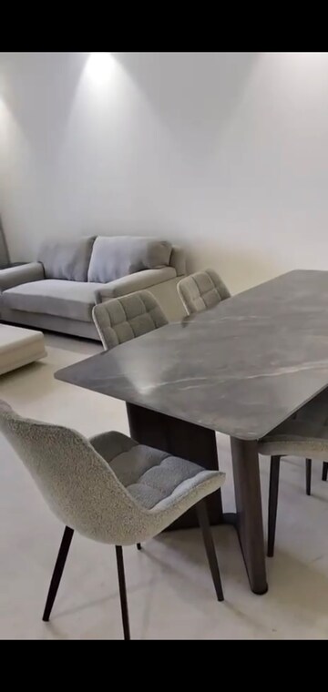Master Bedroom in 2.5 BHK Builder Floor at Emaar The Palm Drive-The Sky Terraces, Sector 66 – for Rent