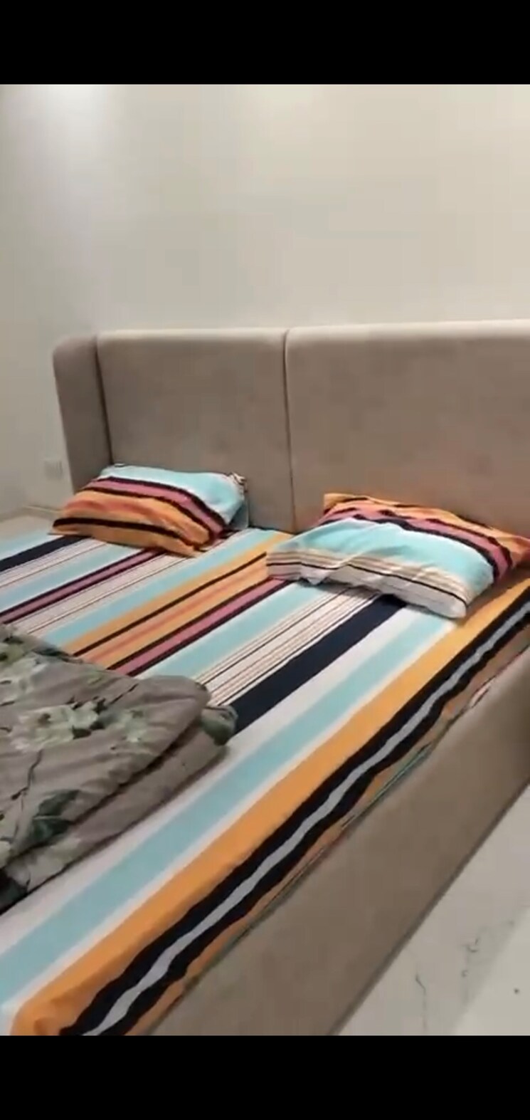 Bedroom, emaar-the-palm-drive-the-sky-terraces 2.5 Bedroom 1200 Sq.Ft. Builder Floor In Sector 66 Gurgaon 8903705