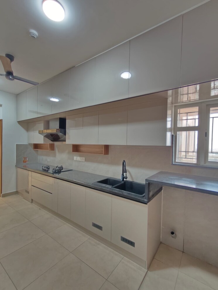 Kitchen, prestige-waterford 3.5 Bedroom 2200 Sq.Ft. Apartment In Whitefield Bangalore 8903637