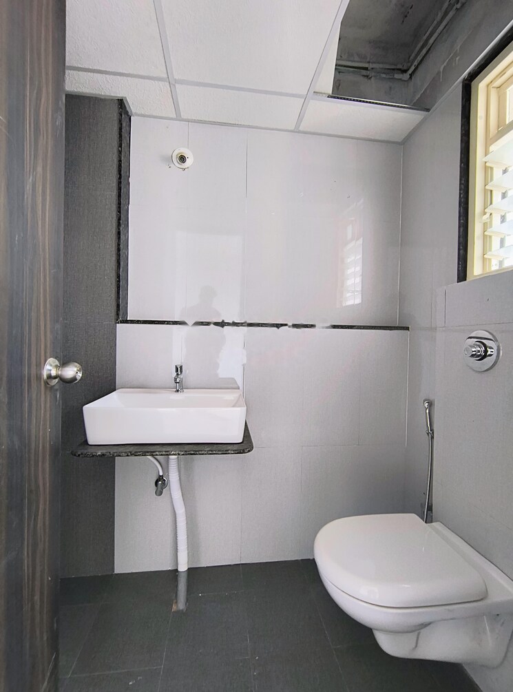 Bathroom, goel-ganga-altus 2.5 Bedroom 1170 Sq.Ft. Apartment In Kharadi Pune 8903649