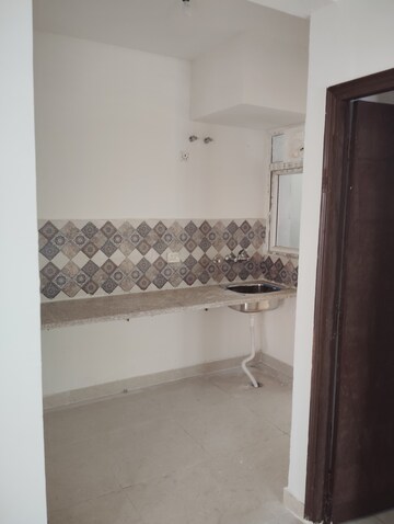 Bathroom in 2 BHK Apartment at Signature Global Proxima Phase 2, Sector 89 – for Rent