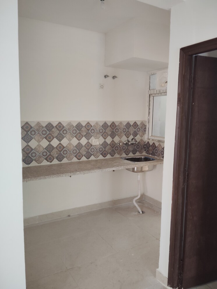 Bathroom, signature-global-proxima-phase-2 2 Bedroom 665 Sq.Ft. Apartment In Sector 89 Gurgaon 8903693