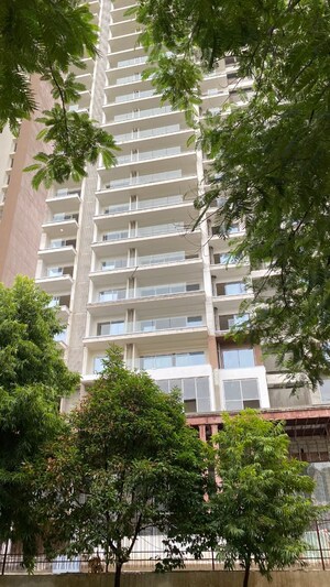 6+ BHK Penthouse – Exterior View View at Kalpataru Vista, Sector 128 - for Sale