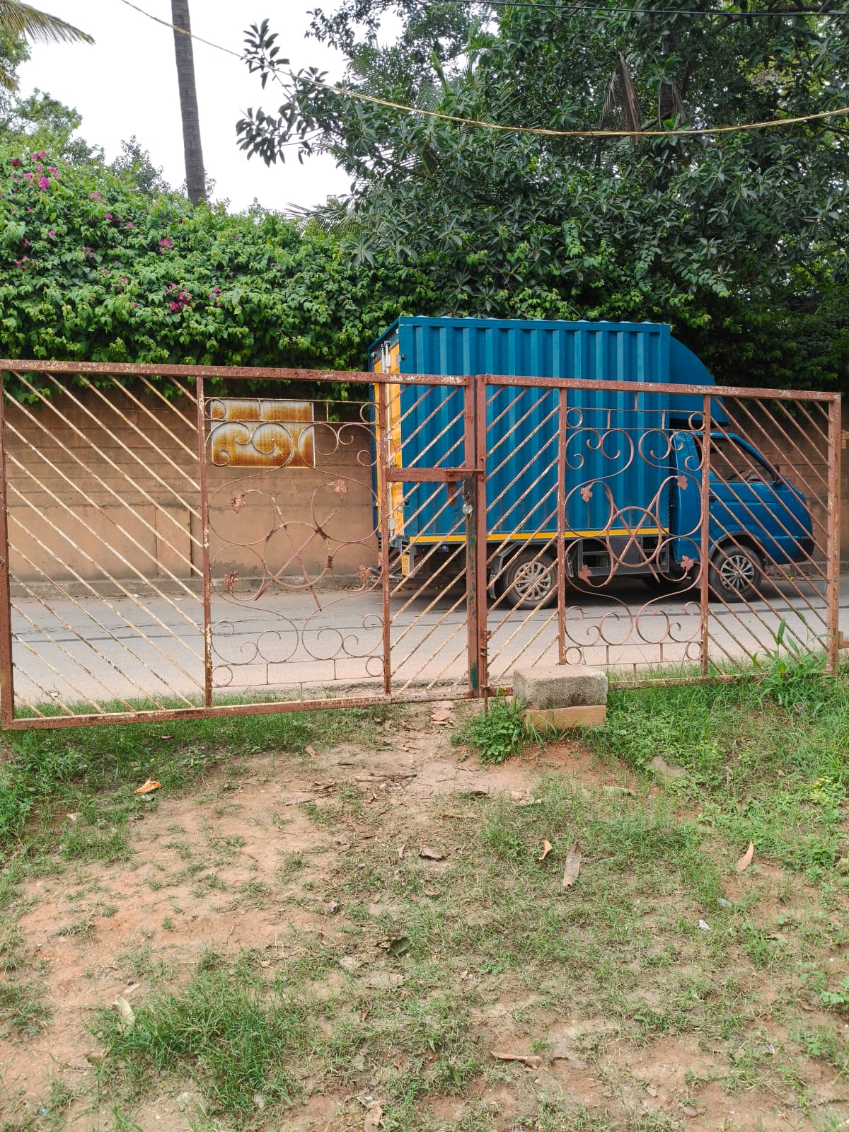 Plot For Sale in Manipal County