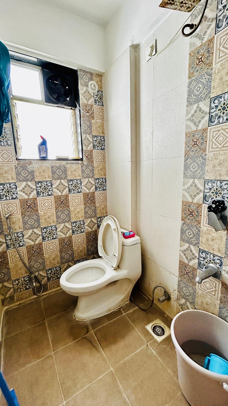 Bathroom, vaishnavi-sahil-vighnesh 2 Bedroom 1000 Sq.Ft. Apartment In Wakad Pune 8903723