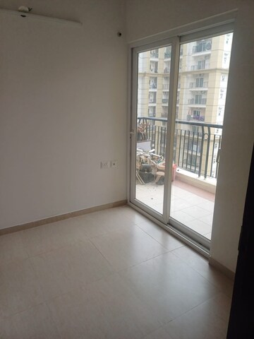 Room in 2.5 BHK Apartment at Apex Athena, Sector 75 – for Sale