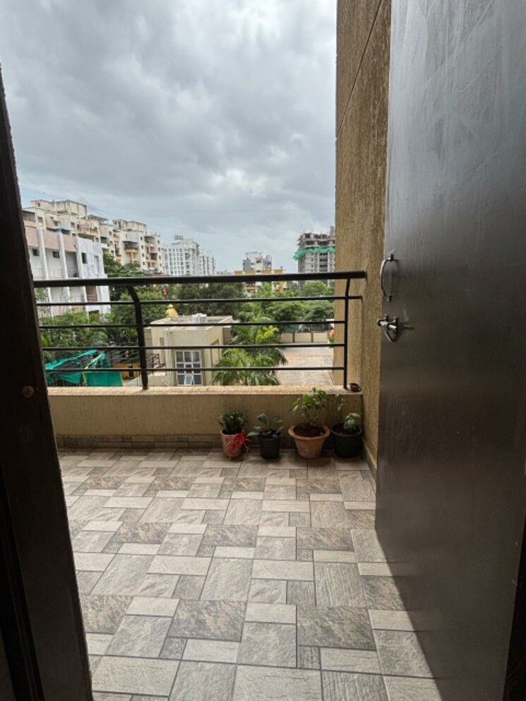 Balcony, katraj 2 Bedroom 1005 Sq.Ft. Apartment In Katraj Pune 8903804
