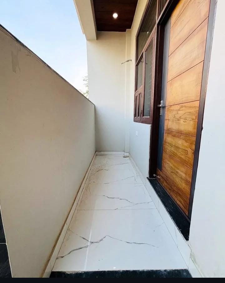 2 BHK + Pooja Room Builder Floor For Rent in Building Floor