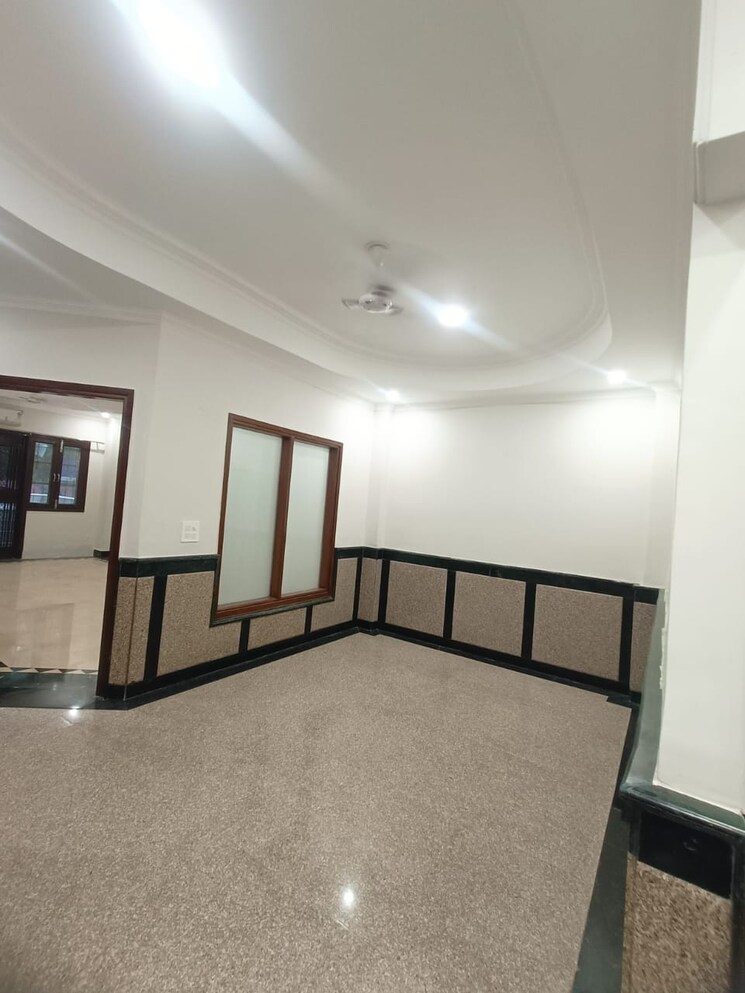 undefined, uday park 3 Bedroom 1953 Sq.Ft. Builder Floor In Uday Park Delhi 8903806