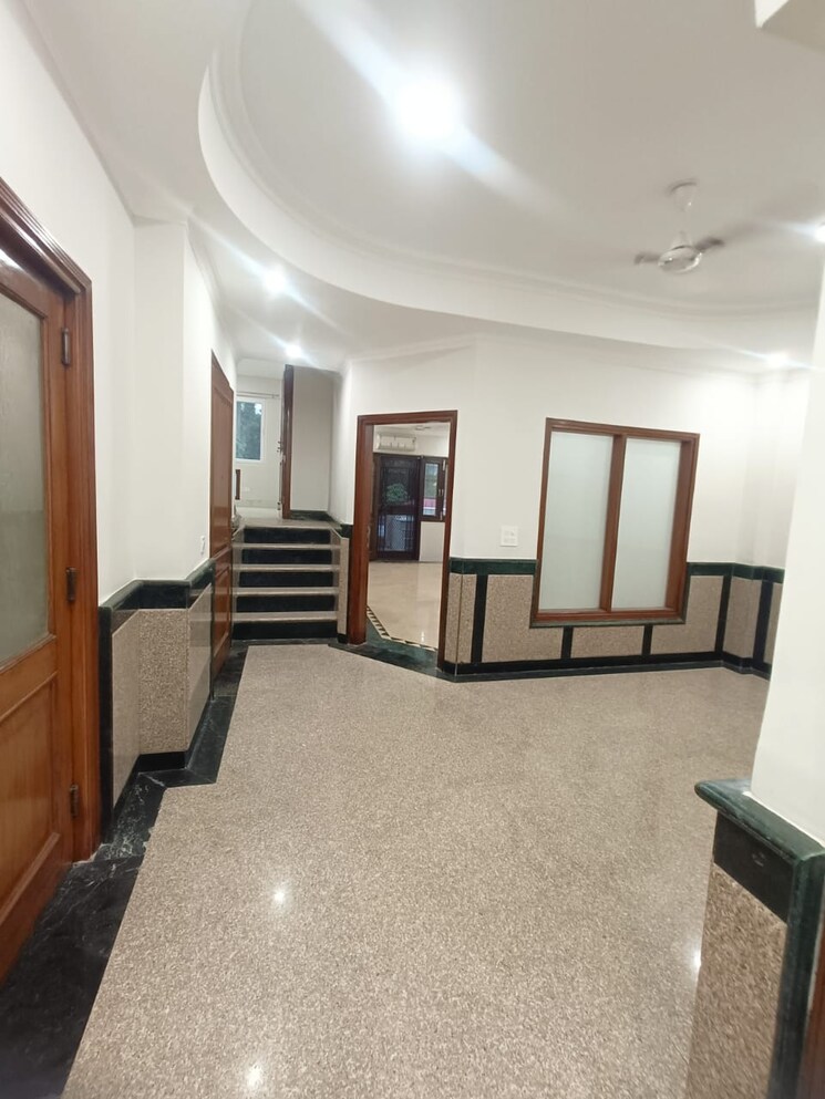 Living Room, uday park 3 Bedroom 1953 Sq.Ft. Builder Floor In Uday Park Delhi 8903806