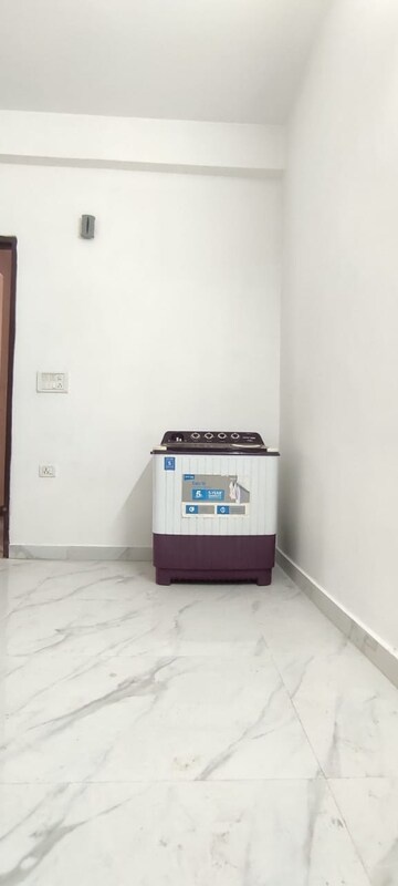 Furnished Amenities in 1 RK Builder Floor at Saket – for Rent