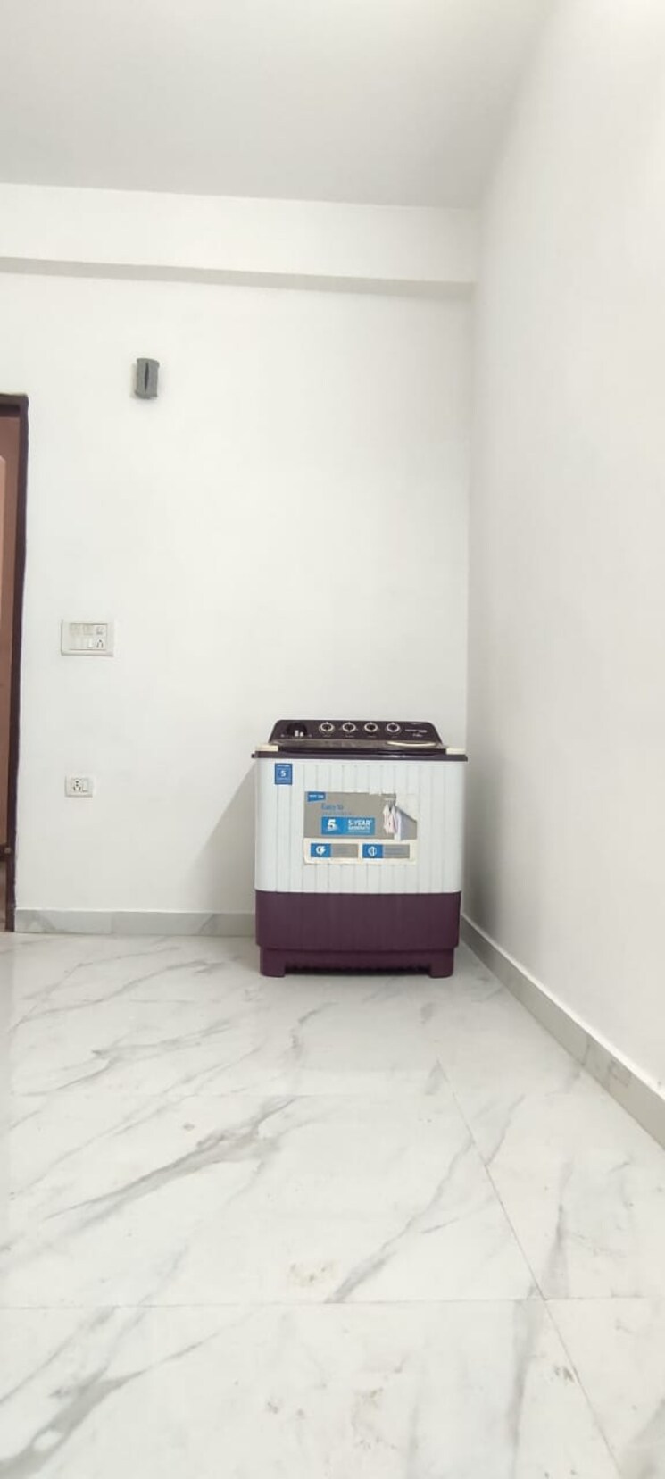 undefined, saket 1 RK 400 Sq.Ft. Builder Floor In Saket Delhi 8903800