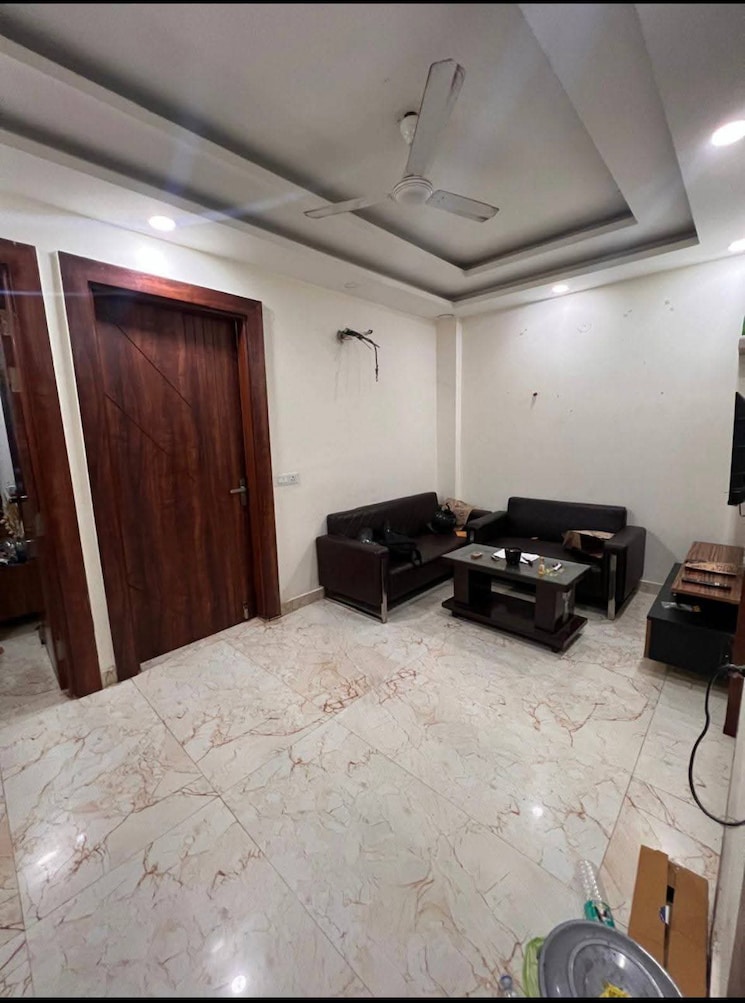  Parking, sector 9 2 Bedroom 160 Sq.Yd. Builder Floor In Sector 9 Gurgaon 8903809