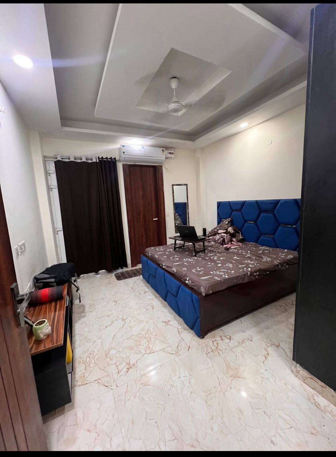 2 BHK + Pooja Room Builder Floor For Rent in Sector 9
