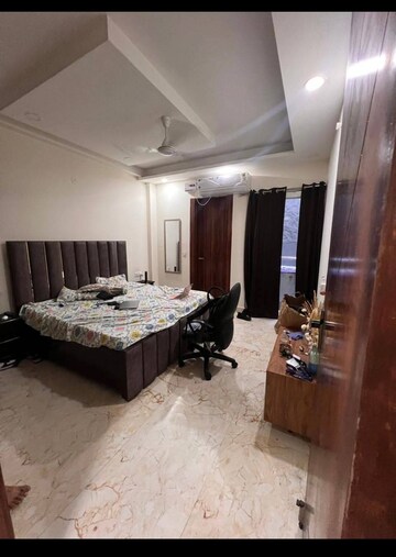 Living Room in 2 BHK Builder Floor at Sector 9 – for Rent