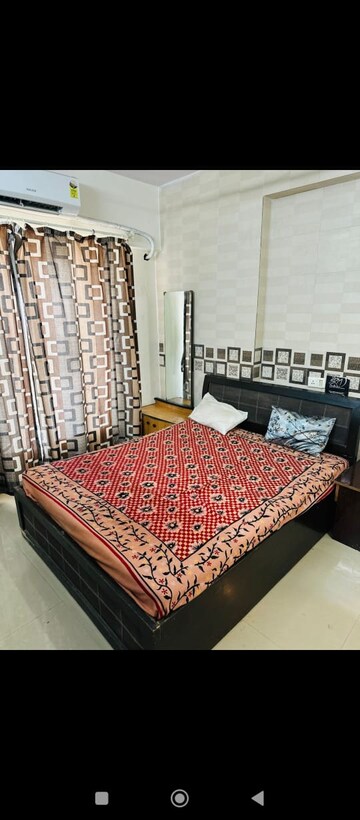 Bedroom in 1 BHK Apartment at Oberoi Mall, Goregaon East – for Rent
