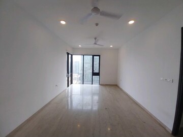 2 BHK Apartment For Rent in Lodha The Park, Worli