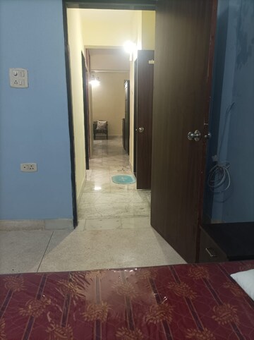 Building Lobby in 1 BHK Apartment at Goregaon Vivan, Goregaon West – for Rent