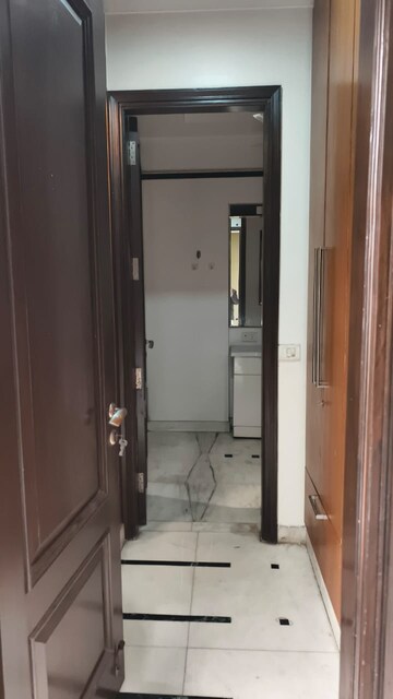 Building Lobby in 3 BHK Builder Floor at Green Park – for Rent