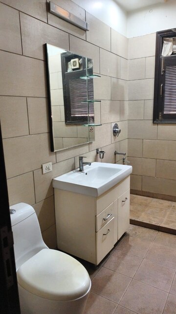 Kitchen in 3 BHK Builder Floor at Green Park – for Rent