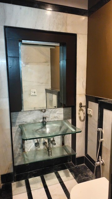Kitchen in 3 BHK Builder Floor at Green Park – for Rent