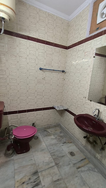 Master Bedroom in 2 BHK Builder Floor at Tagore Garden – for Rent