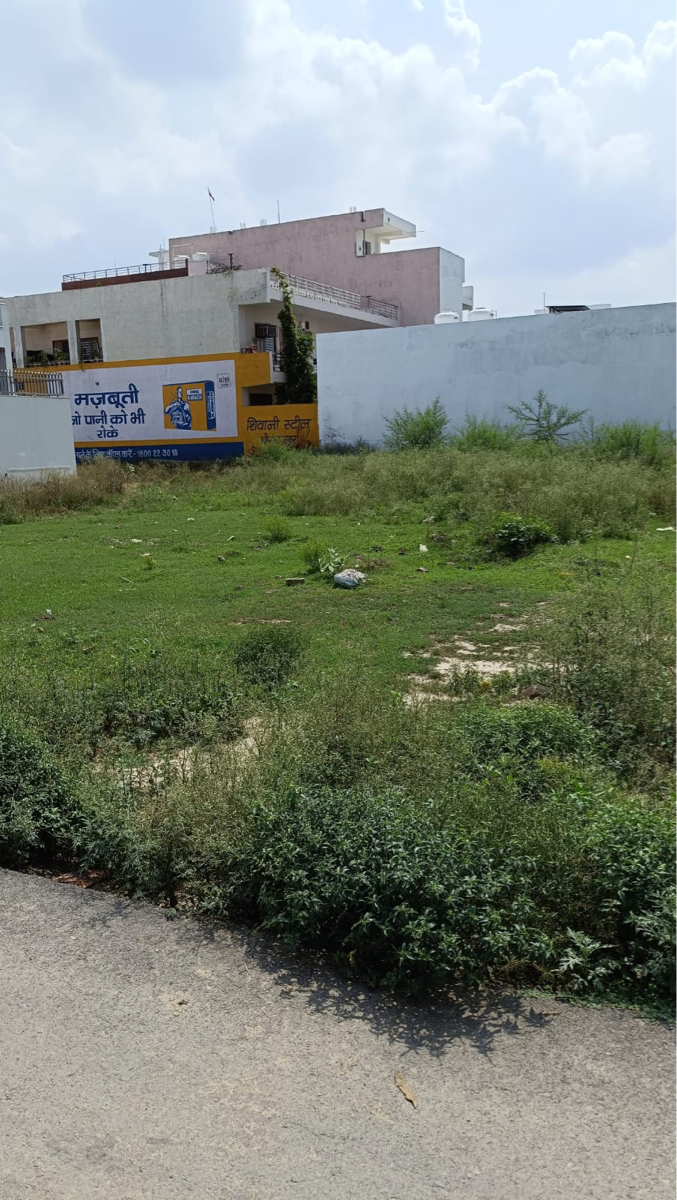 Plot For Sale in Sector 65